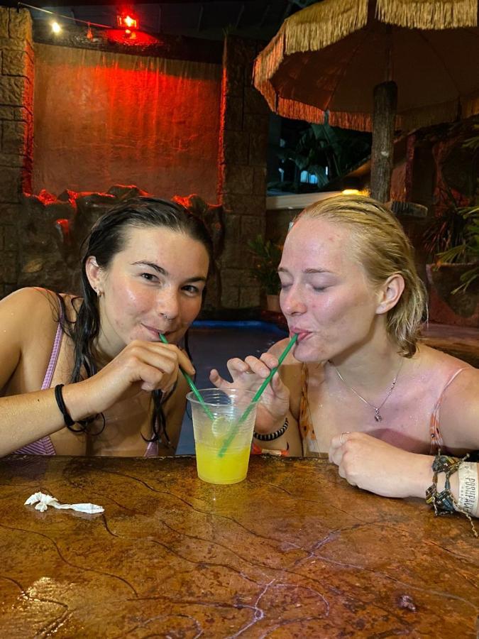 بيت شباب Arenal Poshpacker La Fortuna المظهر الخارجي الصورة